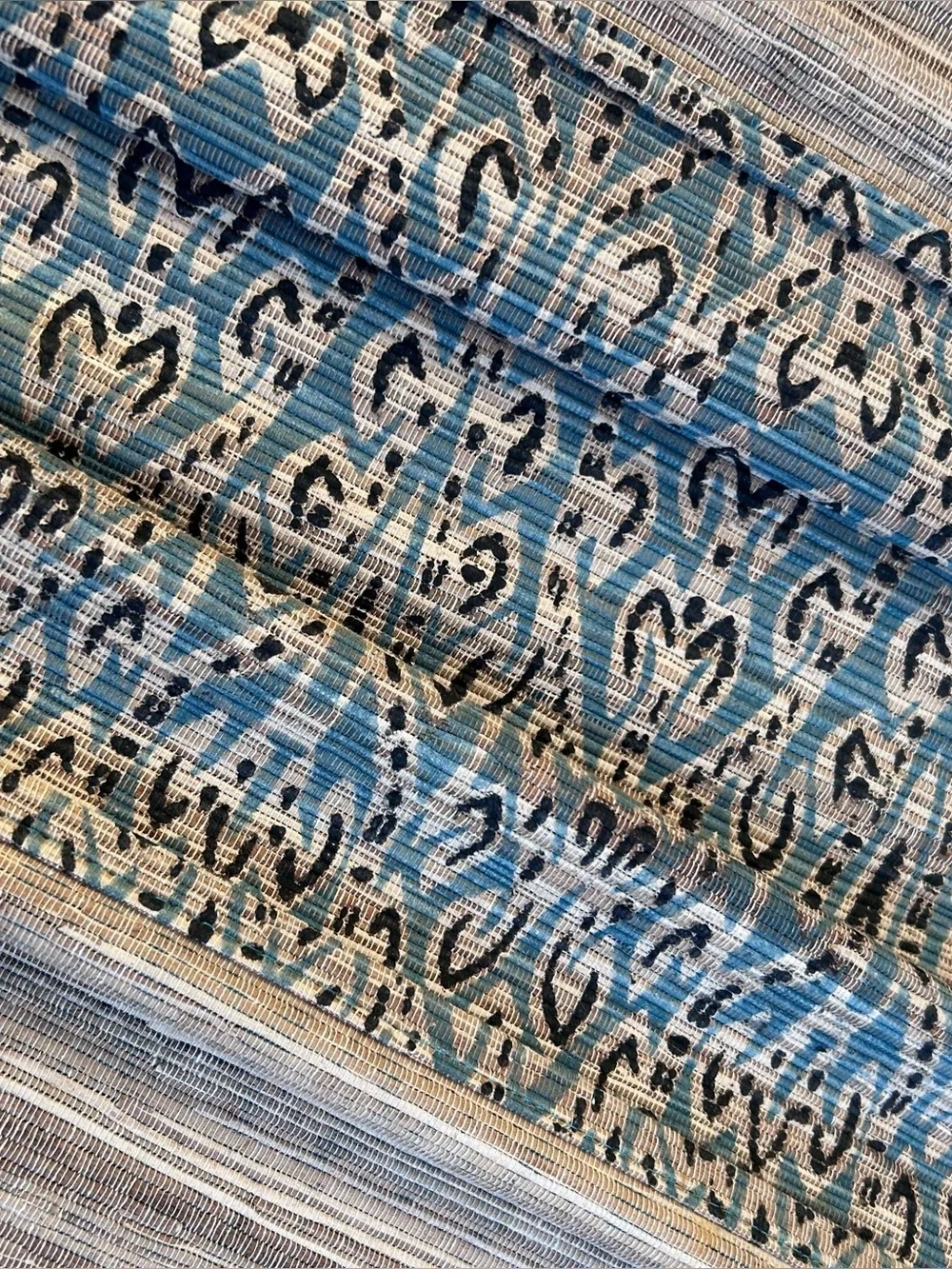 Artisan Ikat-Inspired Woven Natural Grasscloth Wall Art/Runner #0701269